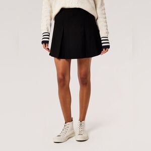 Black Pleat Mini Skirt
